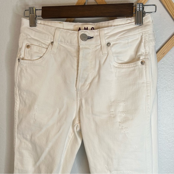 AMO Babe Sea Salt Wash White Cropped Jeans Raw Hem - Picture 13 of 14
